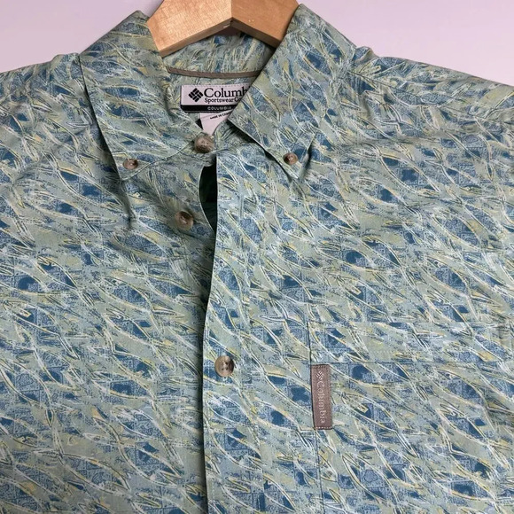 Columbia Other - Columbia Blue/Green Short Sleeve Button Up Shirt Size Medium